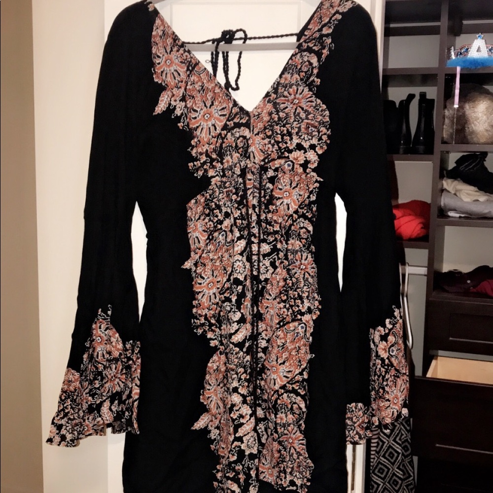 american eagle floral patterned dress